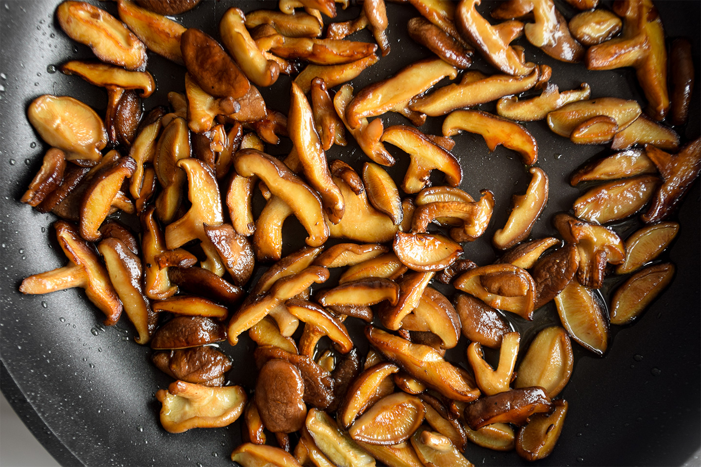 Sautéed Shiitake Mushrooms - Food with Feeling